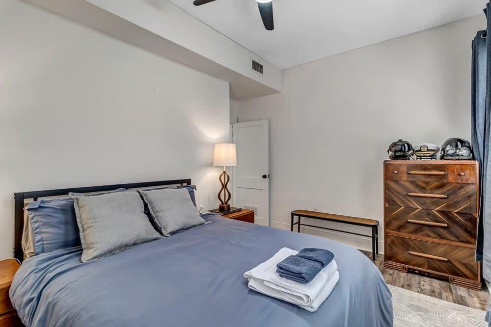Contemporary Apartment - 5 Min To Tiaa Bank Field! Jacksonville Exterior foto