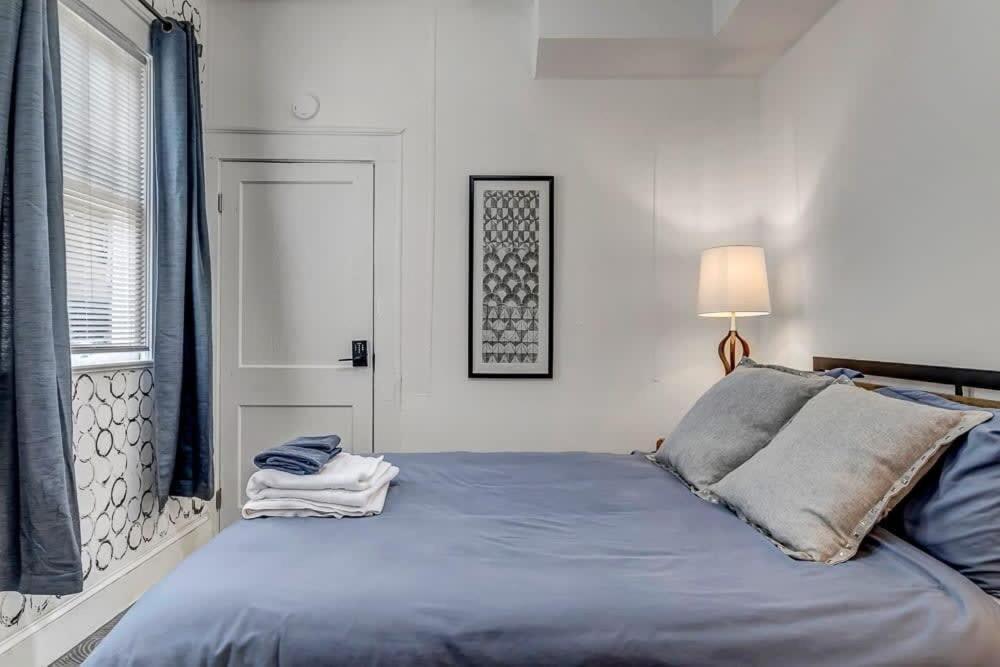 Contemporary Apartment - 5 Min To Tiaa Bank Field! Jacksonville Exterior foto